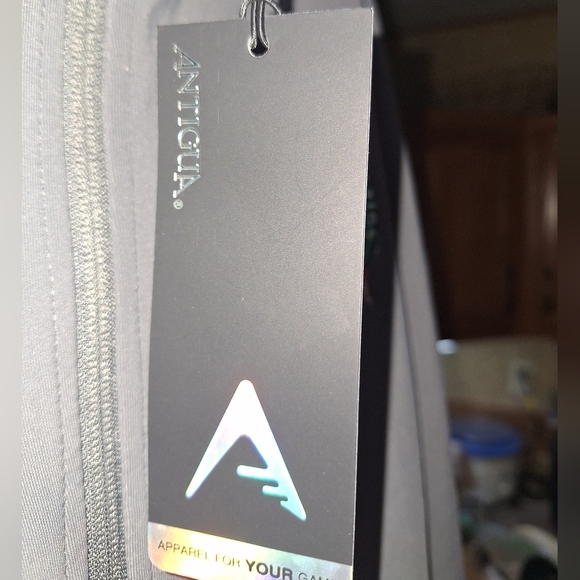 Antigua Official NBA Biston Celtic Women's Gray Jacket with Embroidered Logo - Picture 4 of 10